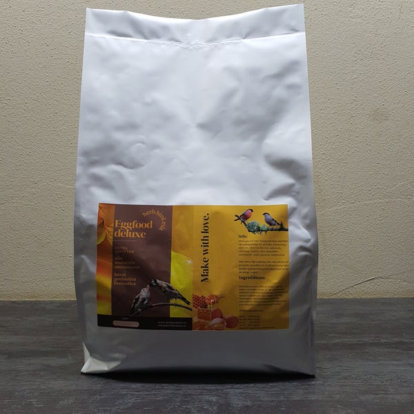 Eggfood Deluxe 5kg ( zelf verpakt * ) 21% Eiwitten ( + Paardenbloem, Biergist, Zijderupsen ... )
