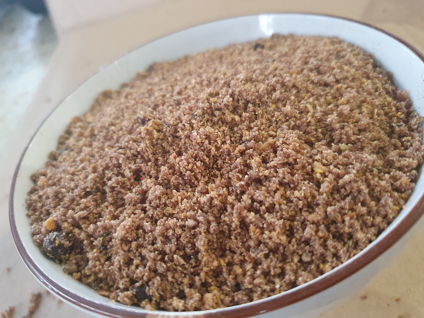 Spinus Universeel Patee ( kruiden, fruit en bessen ) 1kg - Pineta Zootecnisi