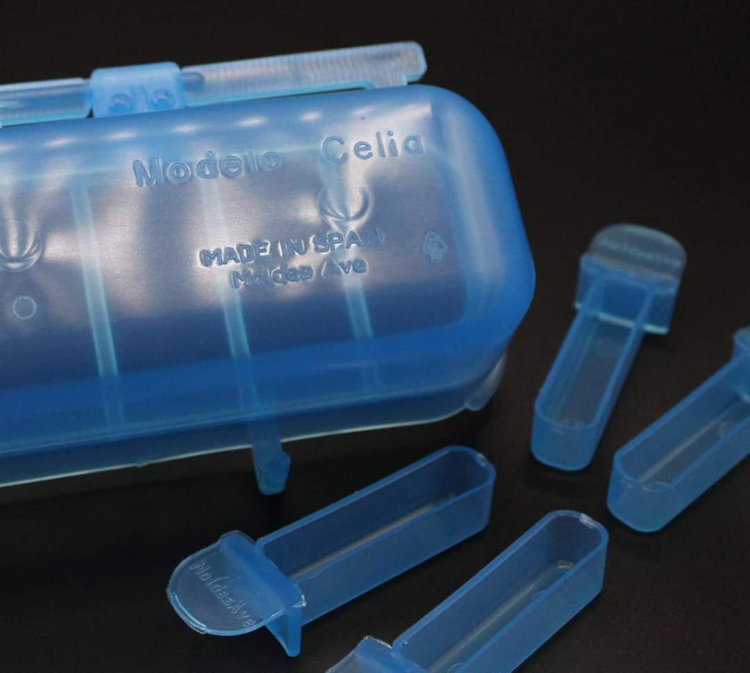 Celia Feeder ( + 4 snoep potjes ) - Moldes Ave