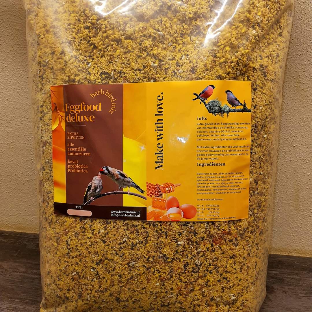 Eggfood Deluxe 1kg ( zelf verpakt ) 21% Eiwitten ( + Paardenbloem, Biergist, Zijderupsen ... )