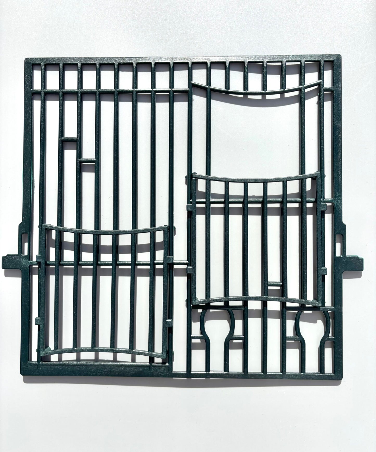 Frontale MA-kooi met dubbele deur en voerbakken